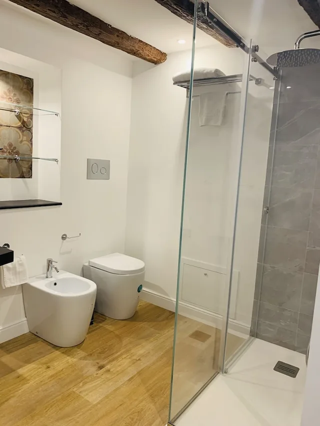 1 Bedroom, Mezzanine, Exclusive, Apartment, King Bed, Sofa, Kitchen، Palazzo Del Poeta 2/4