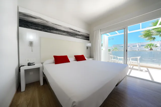 جناح جونيور بسرير كينج بشرفة مع أريكة، Aequora Lanzarote Suites 6/10