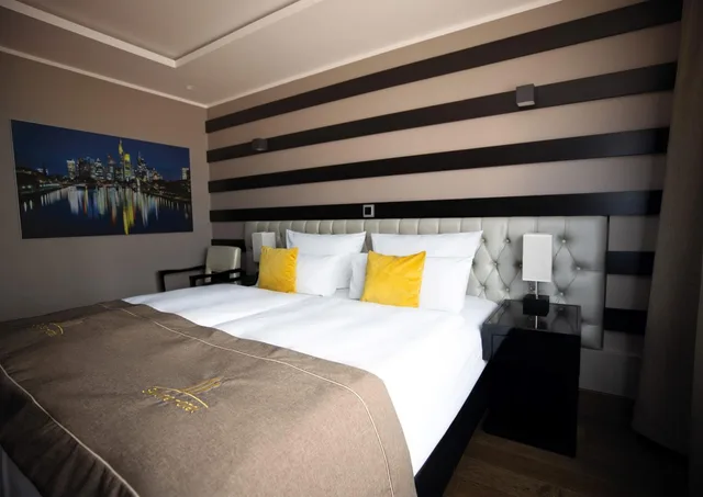غرفة سوبيريور بسرير كينج، Skyline Hotel 3/10