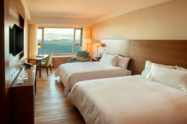 غرفة ديلوكس بسريرين منفصلين بإطلالة على البحر، Arakur Ushuaia Resort and Spa 1/1