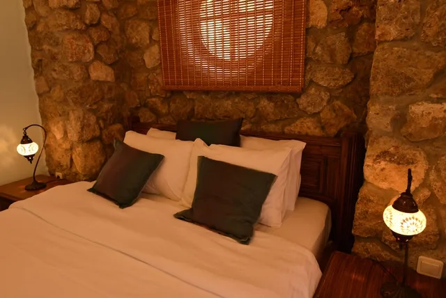 كوخ بسرير مزدوج بغرفتي نوم، The Olive Tree Studios - Adults Only 2/3