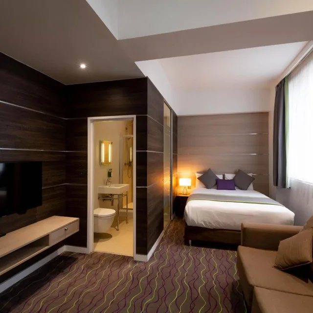 جناح تنفيذي بسرير كينج، The Wesley Hotel London 1/6