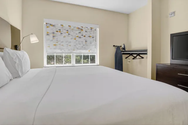 جناح بغرفة نوم واحدة لذوي الإعاقة، Holiday Inn Express Hotel And Suites Dallas Addison 1/4