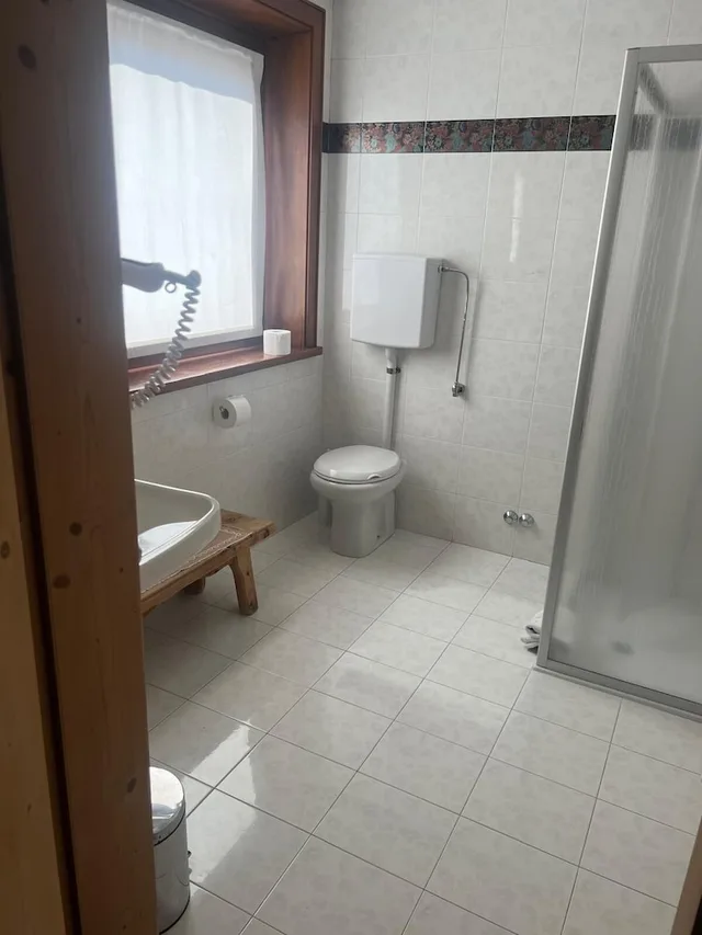 Room, Queen Bed, Sofa, Angelica Hotel 4/4