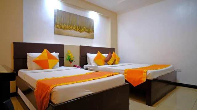 غرفة ديلوكس ثلاثية، Boracay Holiday Resort 2/2