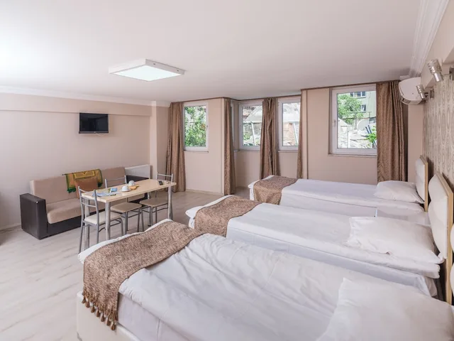 غرفة ديلوكس بسرير مزدوج بشرفة، Oban Suites 5/10