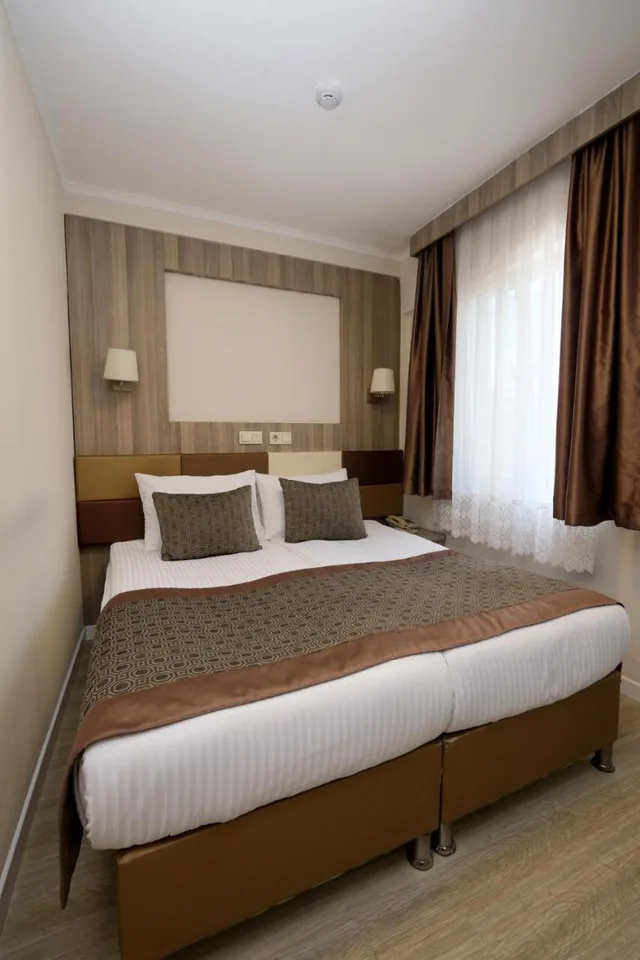 Room, Double Bed, Pera Arya Hotel 4/10