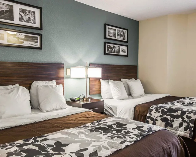 غرفة قياسية بسريرين كوين، Sleep Inn Greensboro Airport 3/7