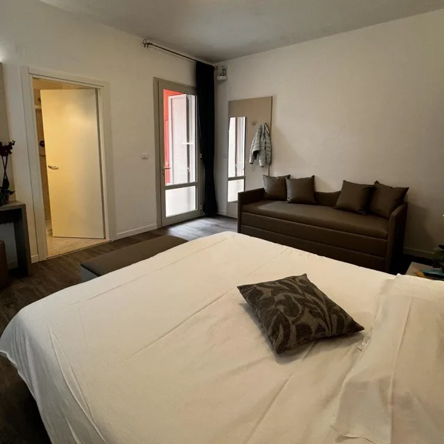 غرفة كومفورت ثلاثية، Hotel Etna 2/10
