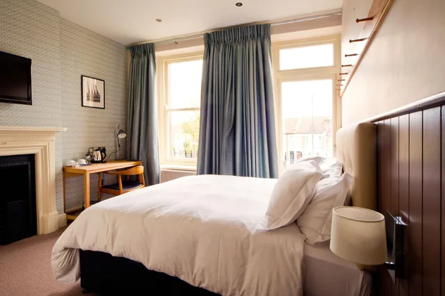 Room, Double Bed, The Wellington 1/1