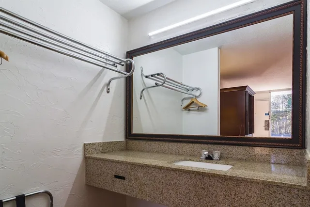 غرفة بسرير كينج، Motel6 Townsend, GA 6/6