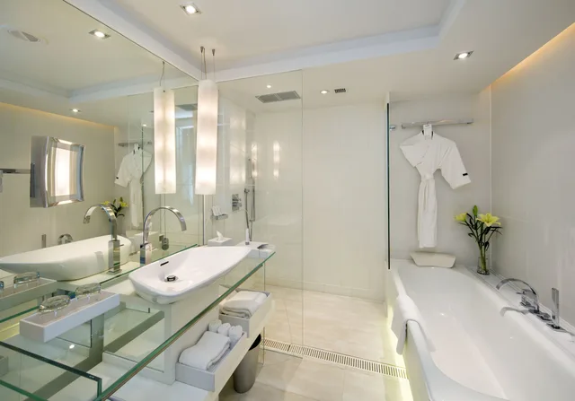 غرفة تنفيذية بسريرين منفصلين، Le Meridien Gurgaon 6/9