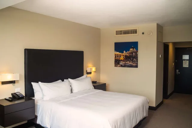 جناح بسرير كينج بشرفة بغرفة نوم واحدة، Hilton San Salvador 3/3