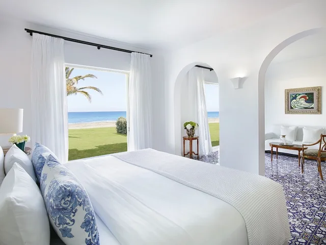 2 Bedrooms, Beach Villa, 2 King Beds, Sea Front, Sofa, Caramel, A Resort to Live 4/10