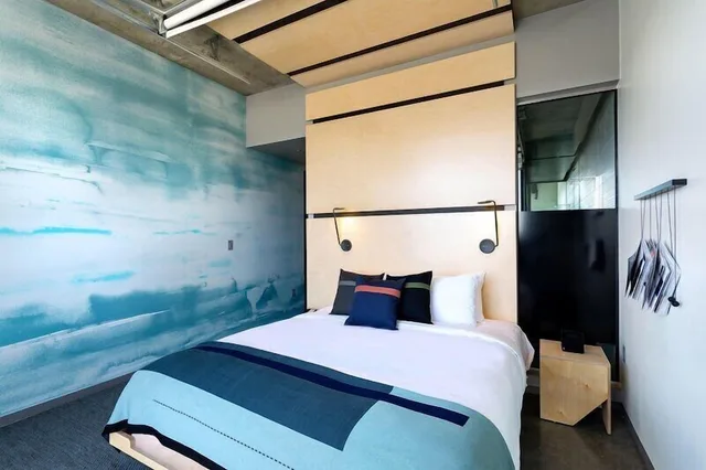 استوديو بسرير كينج، The Source Hotel 6/10