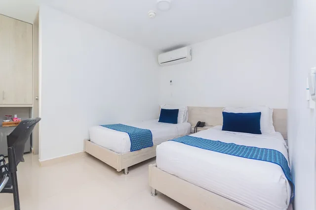 غرفة قياسية بسريرين منفصلين، Hotel Laureles Plaza 2/6