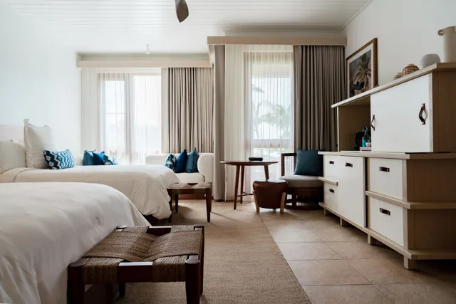 junior suite, 2 queen beds, ocean view, Rosewood Little Dix Bay 2/3