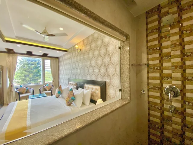 غرفة تنفيذية بسرير كينج، Green Hotel 2/3