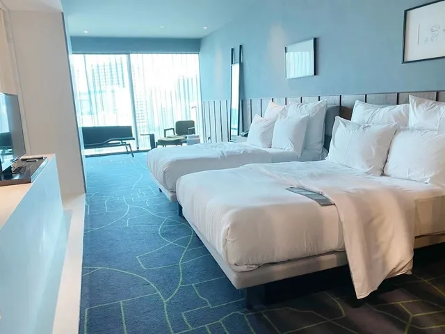 غرفة ديلوكس بسريرين مزدوجين بإطلالة على المدينة، Le Meridien Zhengzhou 3/9