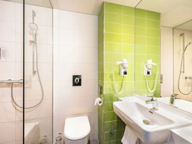 غرفة قياسية بسريرين منفصلين، Ibis Styles Stuttgart Vaihingen 6/7