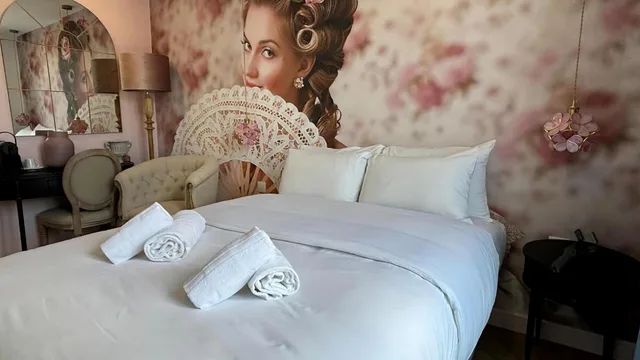 غرفة مفردة، Glam's Hotel 5/6