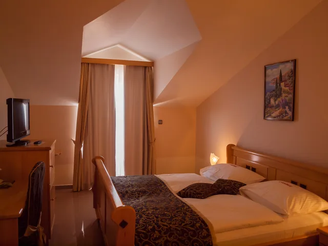 Room, Double Bed, Sea Side، Hotel Miramare 2/4