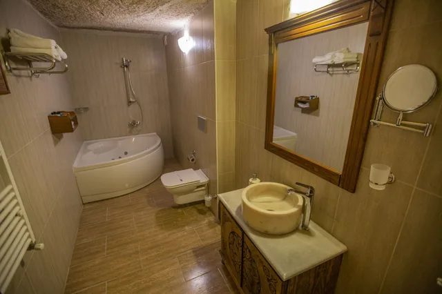 Cave, Double Bed، Stone House Cave 1/1