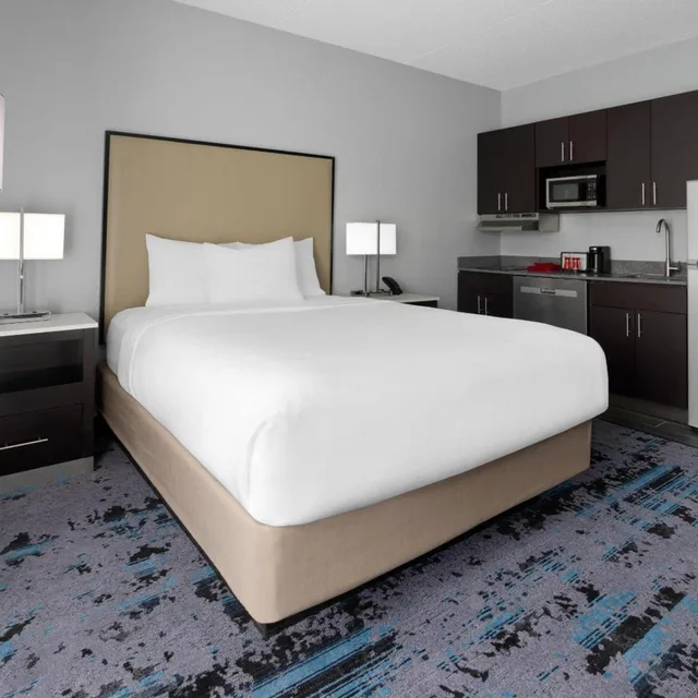 غرفة بسرير كينج وسرير كوين لذوي الإعاقة، Hawthorn Extended Stay by Wyndham Chambersburg 3/3