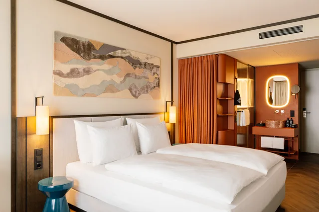 Smart Atrium Room، Hotel Schani City 5/10