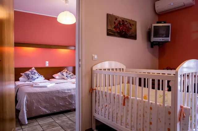 شقة عائلية بسريرين منفصلين بغرفة نوم واحدة مع أريكة، Oasis Apartments 8/10