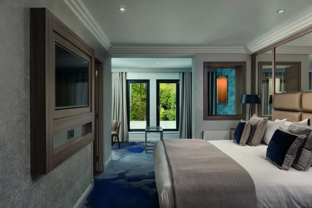 غرفة سوبيريور عائلية بسرير مزدوج مع أريكة، Dalmeny Park Country House Hotel And Gardens 1/3