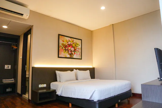 جناح جونيور بسرير كوين، Oasis Siliwangi Sport Hotel 2/2