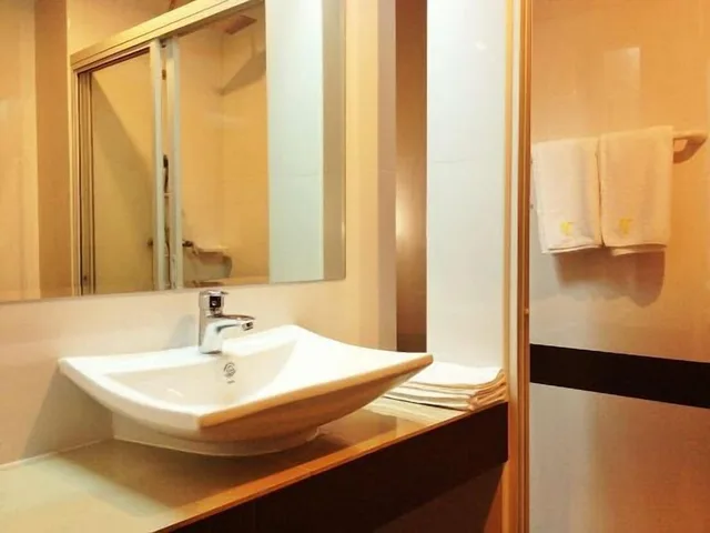 غرفة ديلوكس، Sinkiat Buri Hotel 4/4