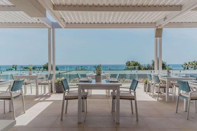 جناح جونيور بإطلالة على المسبح، Gennadi Grand Resort 1/2