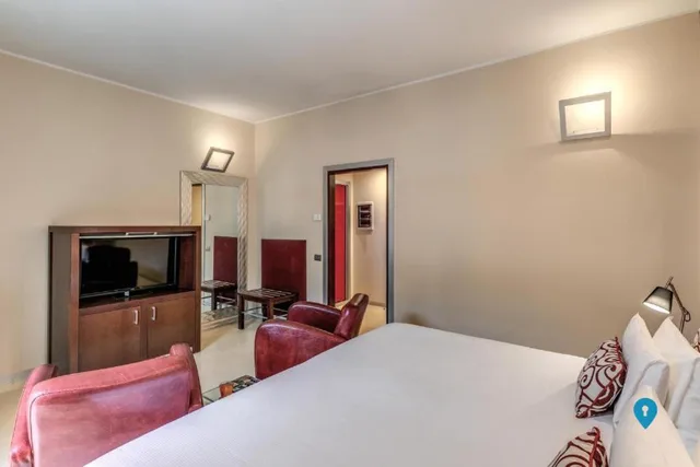 Budget, Double or Twin Bed, TriplyRoomc Collection - Roma Piazza Repubblica 3/4