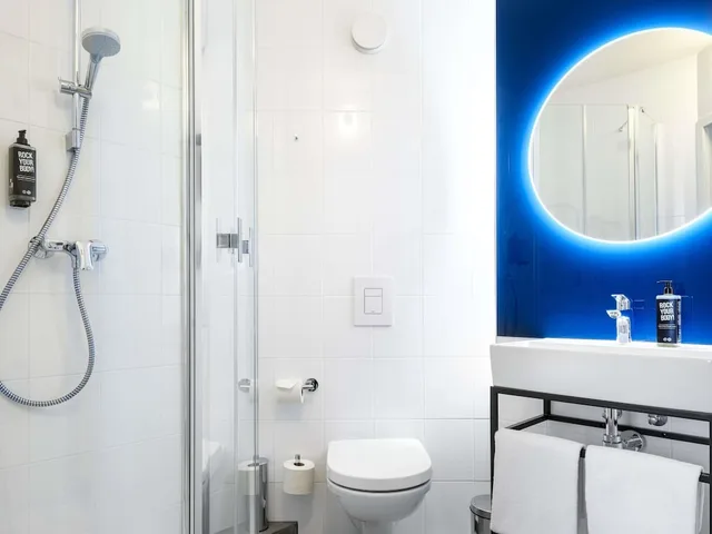 غرفة بسرير مزدوج وسرير فردي، Ibis Krakow Centrum 2/2