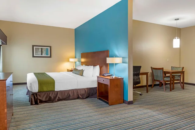جناح، Best Western Plus Patterson Park Inn 3/6