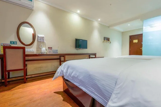 غرفة بزنس بسريرين منفصلين، GreenTree Inn Kunming Chenggong University City HSR Station Shilin Street Express Hotel 2/4