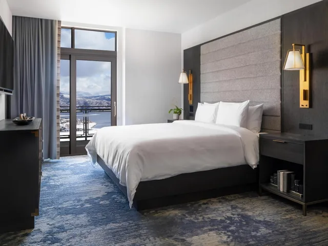 جناح غراند بسرير كينج بشرفة بغرفة نوم واحدة، Grand Hyatt Deer Valley 1/3