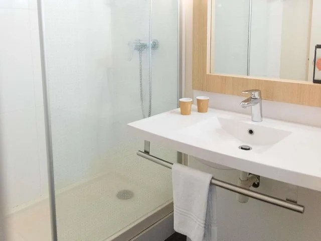 Room, Triple, Forest View, Sofa، IBIS STYLES CHINON 5/6