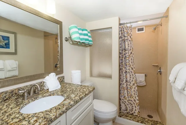 Standard, King Bed, Intracoastal View, Sofa، Hollywood Beach Tower 3/6