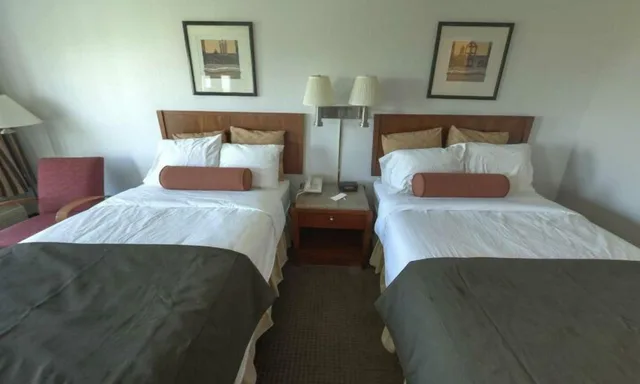 غرفة أساسية، Redwood Lodge 3/3