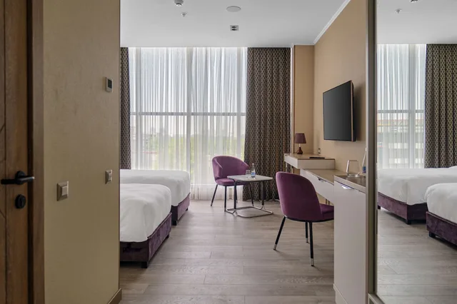 غرفة قياسية بسريرين منفصلين، Panarams Tashkent Hotel a Member of Radisson Individuals 5/7