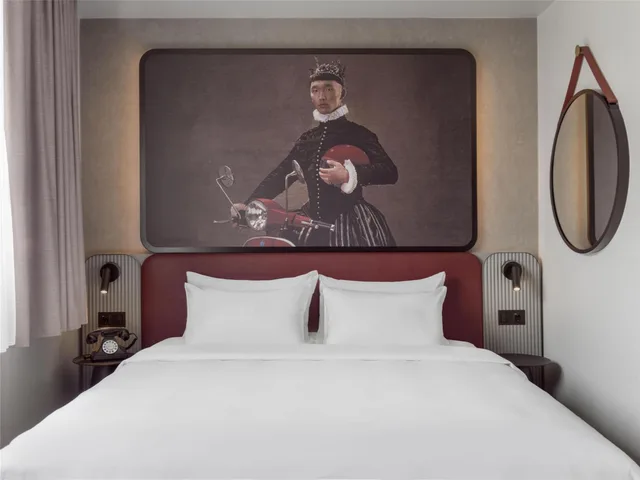 غرفة قياسية بشرفة، Radisson RED Oslo City Centre 2/6
