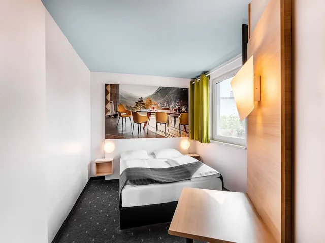 غرفة بسرير كوين، B&B Hotel Weil am Rhein Basel 4/5