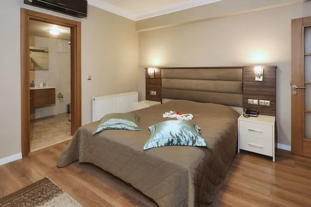 جناح غراند، Balturk House Hotel 3/7