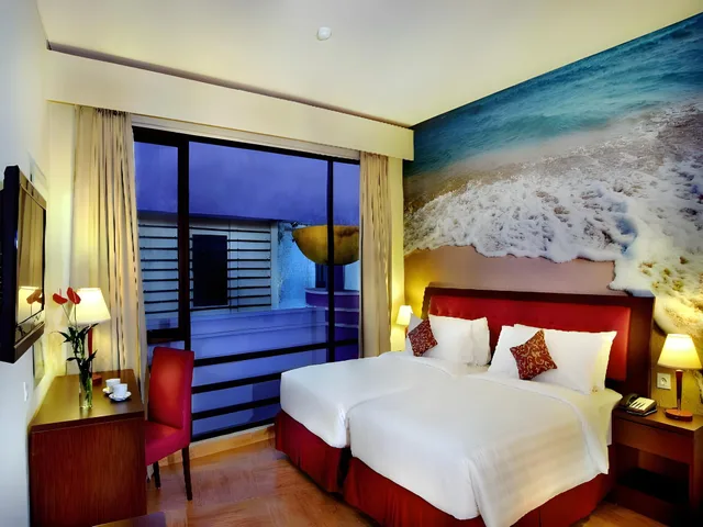 2 Bedrooms, Suite, King and Twin Beds, Kuta Central Park Hotel 2/2
