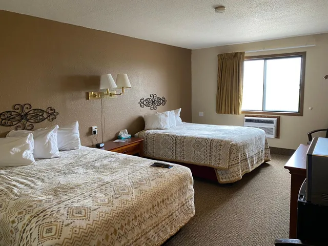 غرفة بسريرين كوين للمدخنين، Americas Best Value Inn Kadoka 1/1