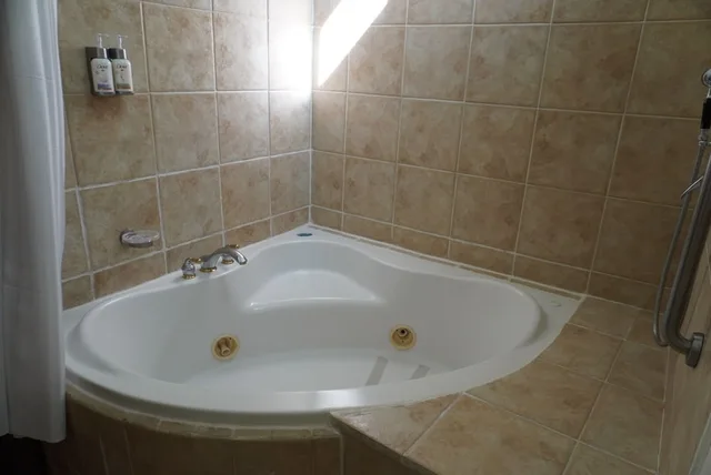 جناح شهر العسل بسرير كينج بحوض جاكوزي، Hacienda Los Laureles 8/10