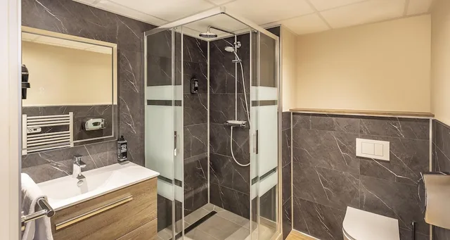 غرفة كومفورت بسرير كينج، Hotel Rest Cap Ouest 8/8